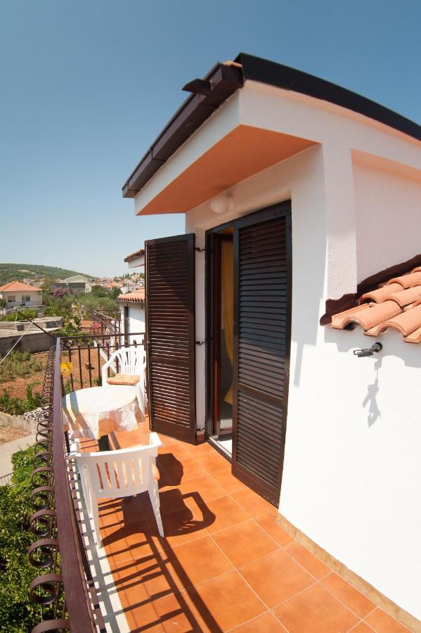 Apartments By The Sea Slatine, Ciovo - 12176 Extérieur photo