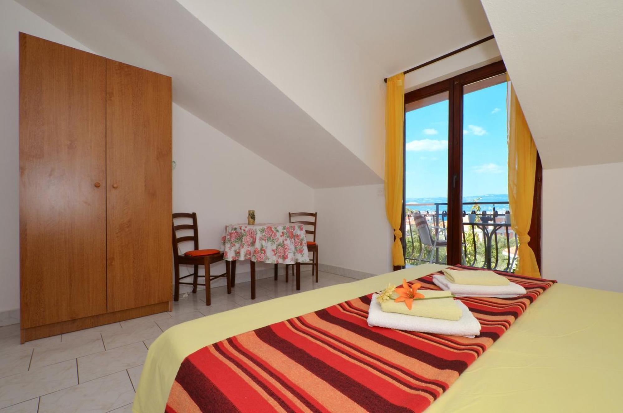 Apartments By The Sea Slatine, Ciovo - 12176 Chambre photo